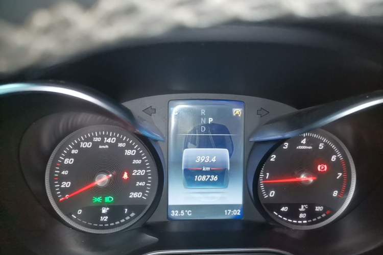 Used Mercedes-Benz GLC 2017 GLC 260 4MATIC Dynamic Edition Instrument Cluster
