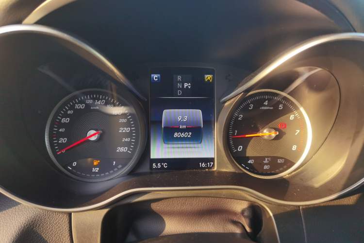 Used Mercedes-Benz GLC 2017 GLC 260 4MATIC Dynamic Edition Instrument Cluster