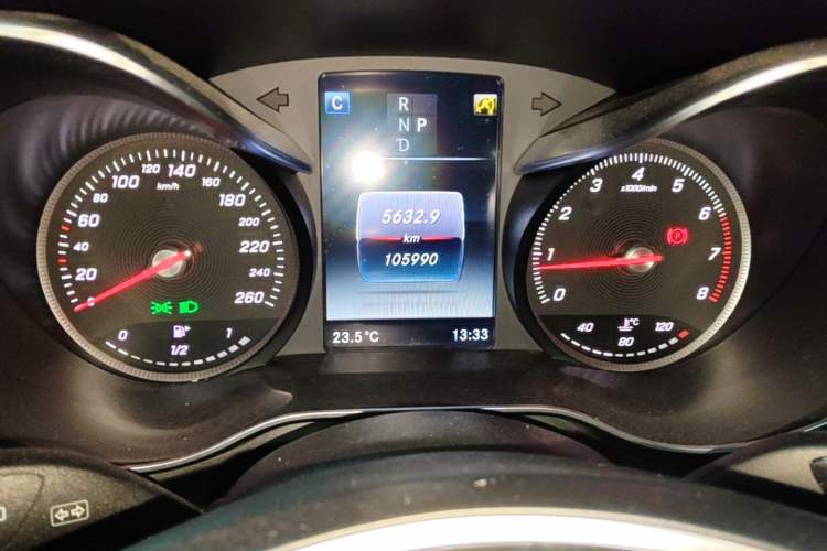 Used Mercedes-Benz GLC 2017 GLC 260 4MATIC Luxury Model Instrument Cluster