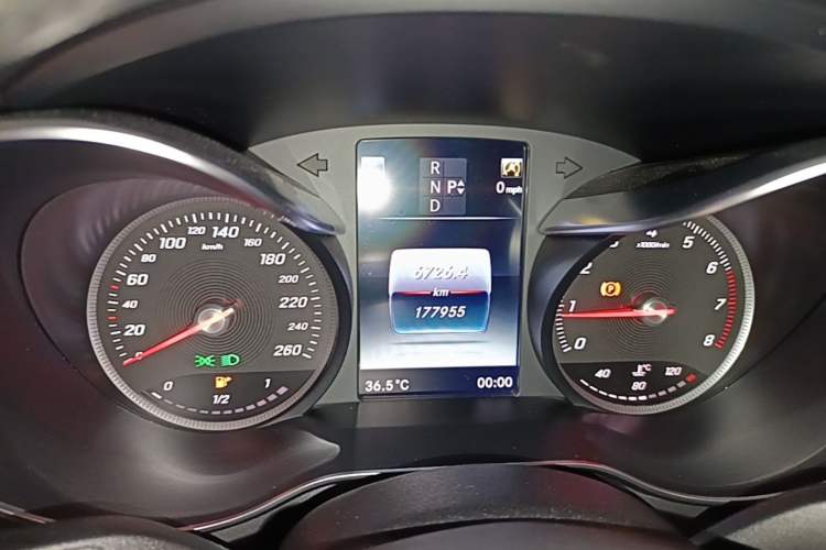 Used Mercedes-Benz GLC 2017 GLC 260 4MATIC Dynamic Edition Instrument Cluster