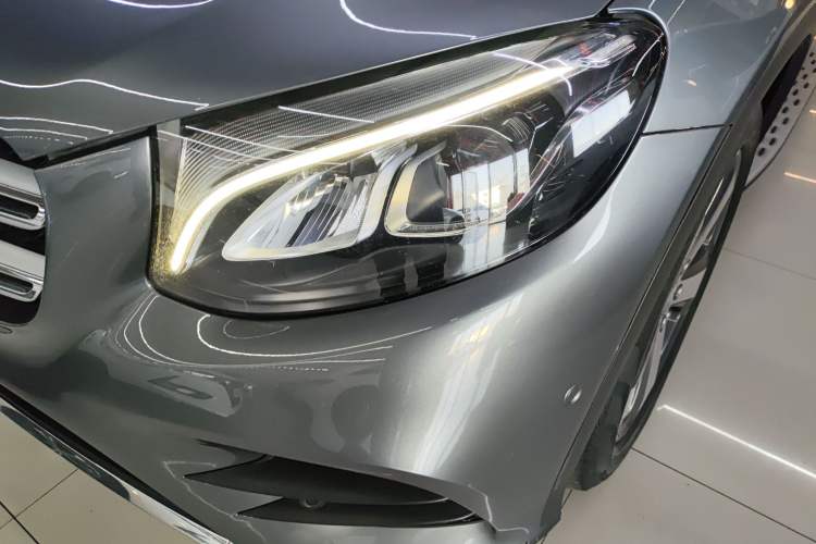 Used Mercedes-Benz GLC 2017 GLC 260 4MATIC Luxury Model Left Front Headlight