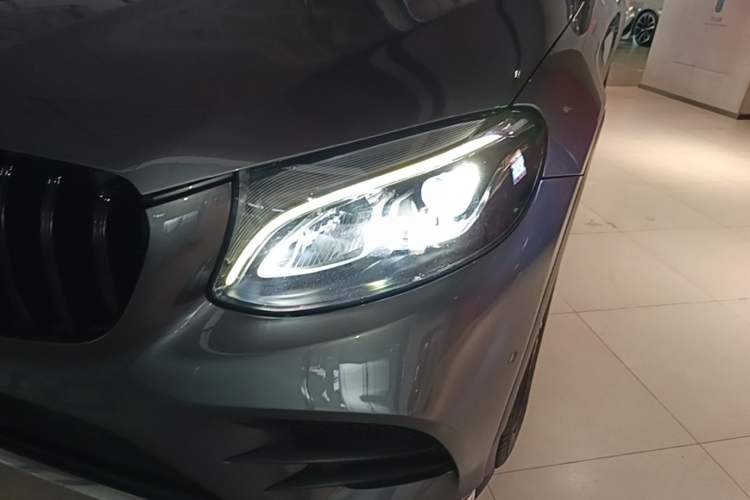 Used Mercedes-Benz GLC 2017 GLC 260 4MATIC Dynamic Edition Left Front Headlight