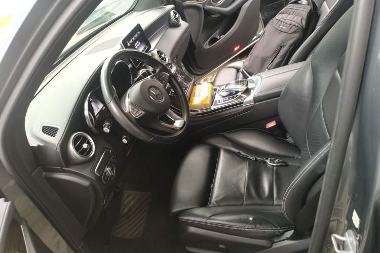 Used Mercedes-Benz GLC 2017 GLC 260 4MATIC Dynamic Edition Left Front Seat