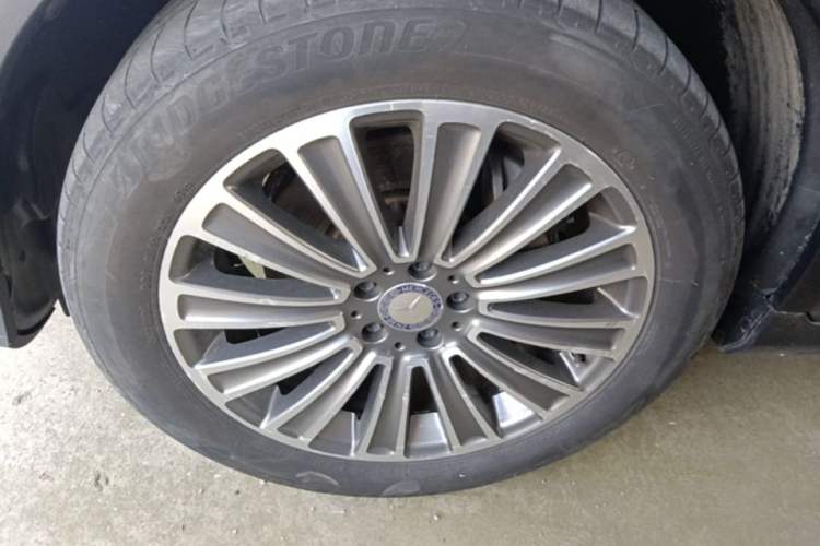 Used Mercedes-Benz GLC 2017 GLC 260 4MATIC Dynamic Edition Left Front Wheel Hub
