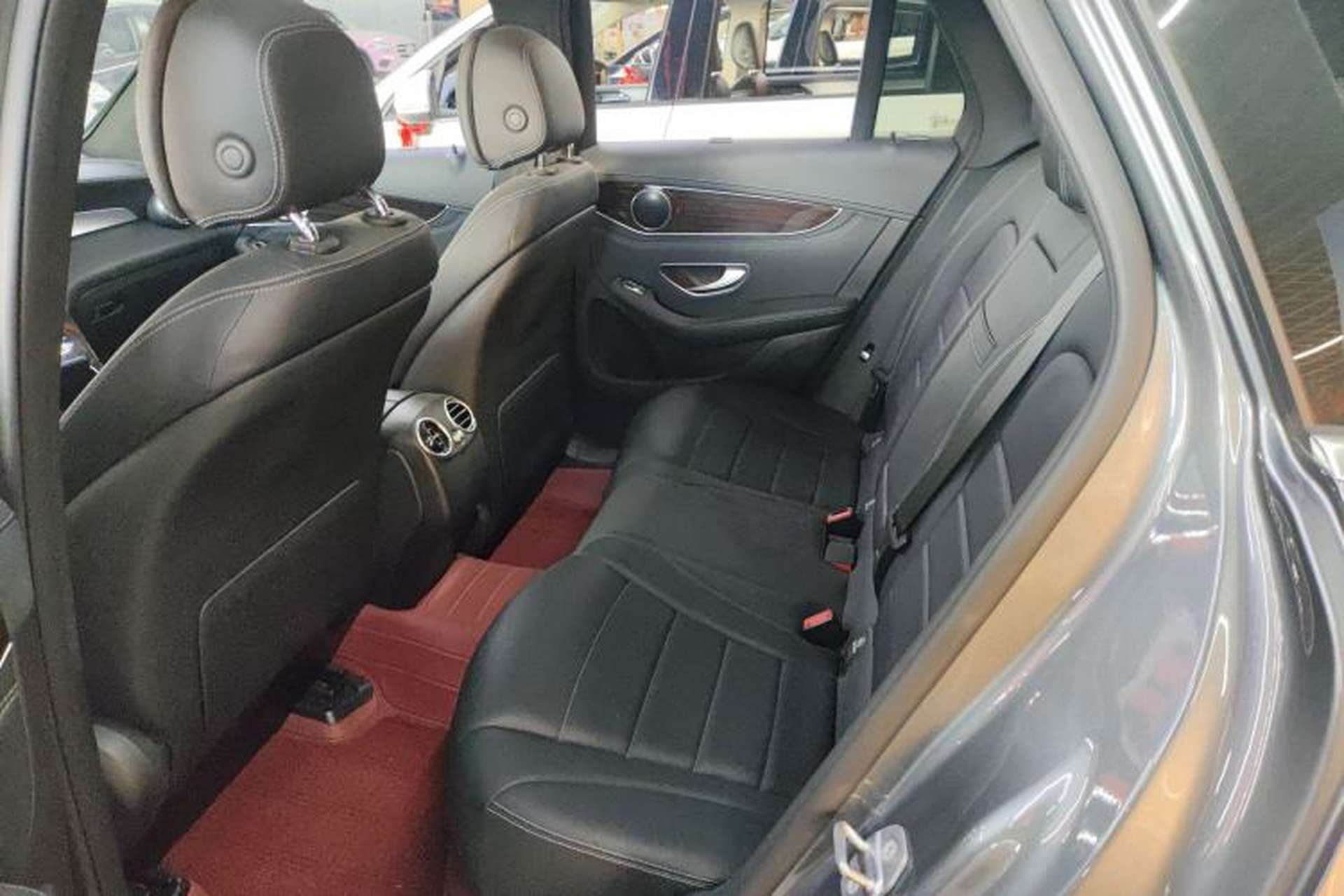 Used Mercedes-Benz GLC 2017 GLC 260 4MATIC Luxury Model Left Rear Seat