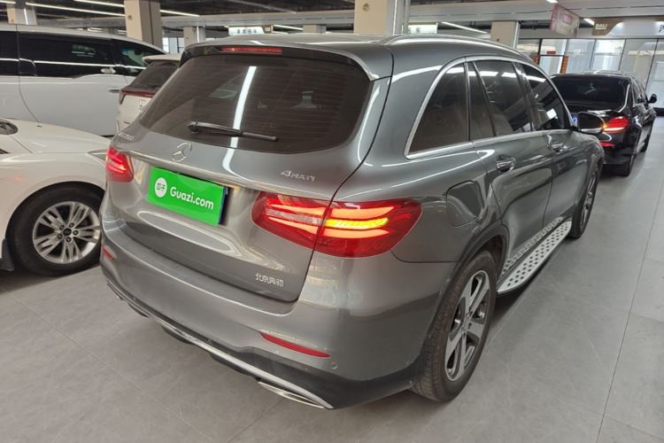 Used Mercedes-Benz GLC 2017 GLC 260 4MATIC Luxury Model Rear Right 45 Deg