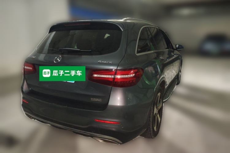 Used Mercedes-Benz GLC 2017 GLC 260 4MATIC Luxury Model Rear Right 45 Deg