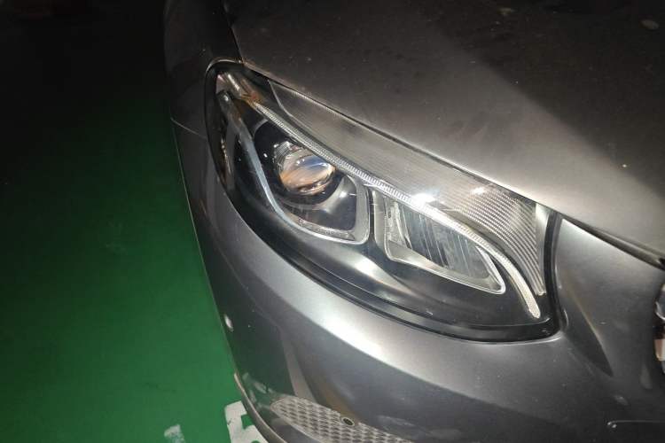 Used Mercedes-Benz GLC 2017 GLC 200 4MATIC Right Front Headlight