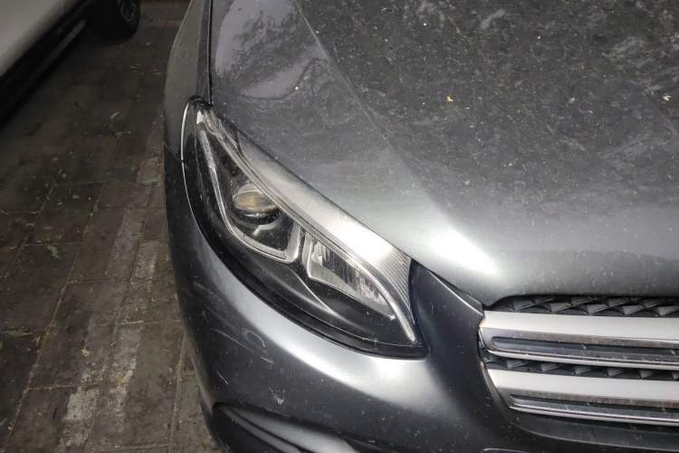 Used Mercedes-Benz GLC 2017 GLC 260 4MATIC Luxury Model Right Front Headlight