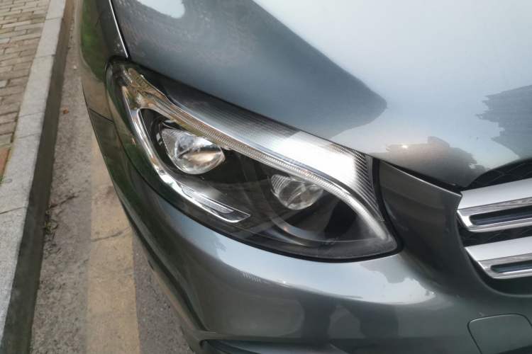Used Mercedes-Benz GLC 2017 GLC 300 4MATIC Sport Edition Right Front Headlight