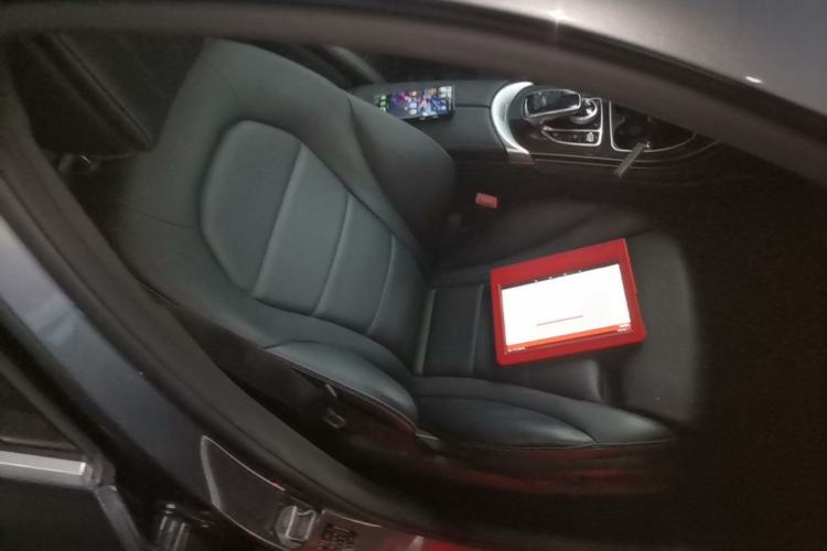 Used Mercedes-Benz GLC 2017 GLC 260 4MATIC Dynamic Edition Right Front Seat