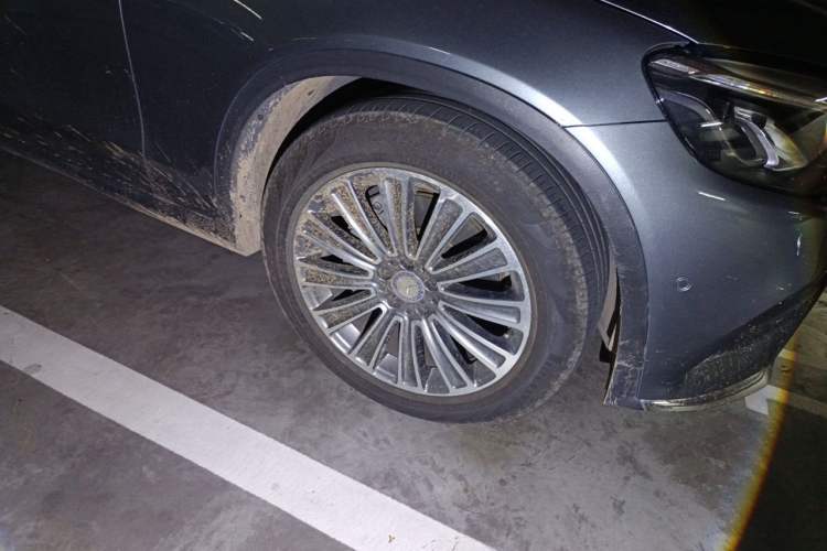 Used Mercedes-Benz GLC 2017 GLC 260 4MATIC Dynamic Edition Right Front Wheel Hub