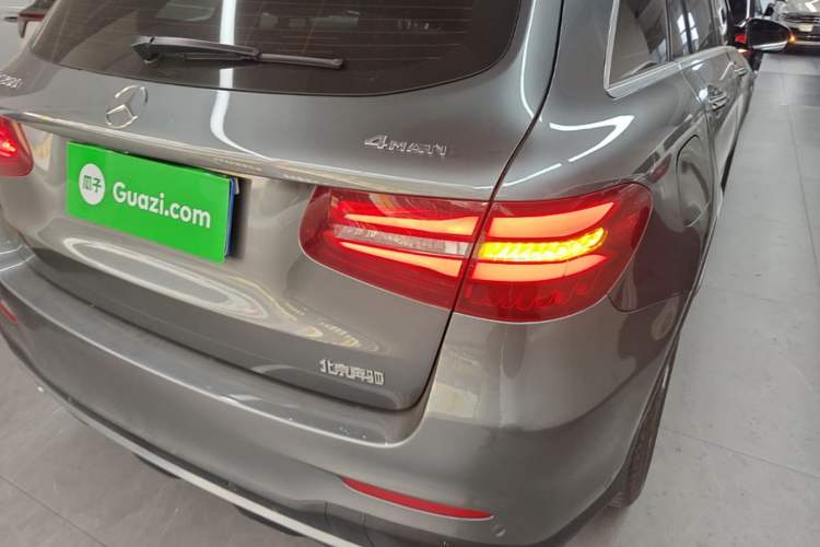 Used Mercedes-Benz GLC 2017 GLC 260 4MATIC Luxury Model Right Rear Taillight
