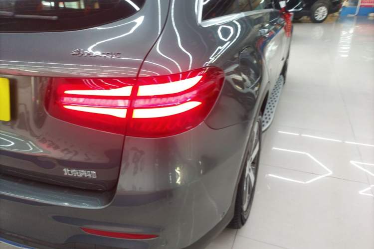 Used Mercedes-Benz GLC 2017 GLC 260 4MATIC Luxury Model Right Rear Taillight