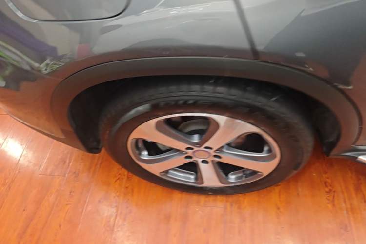 Used Mercedes-Benz GLC 2017 GLC 260 4MATIC Luxury Model Right Rear Wheel Hub
