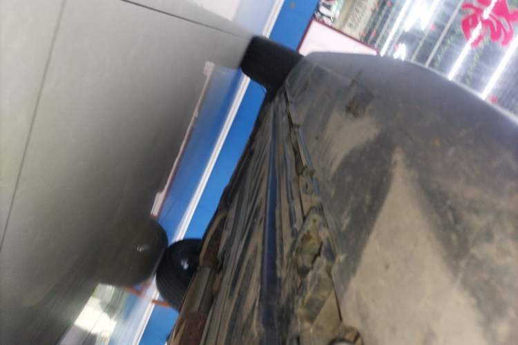 Used Mercedes-Benz GLC 2017 GLC 260 4MATIC Luxury Model Right Side Sill