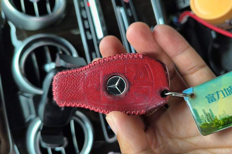 Used Mercedes-Benz GLC 2017 GLC 260 4MATIC Dynamic Edition Vehicle Key