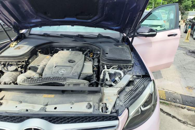 Used Mercedes-Benz GLC 2017 GLC 260 4MATIC Luxury Model Engine Bay Left
