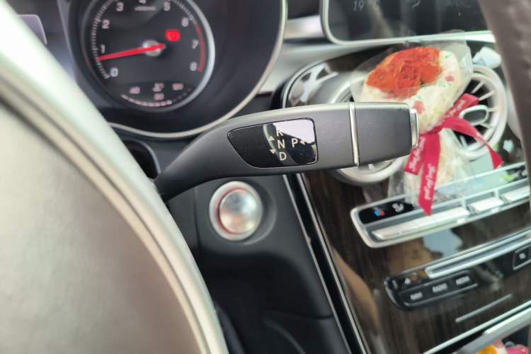 Used Mercedes-Benz GLC 2017 GLC 260 4MATIC Luxury Model Gear Lever
