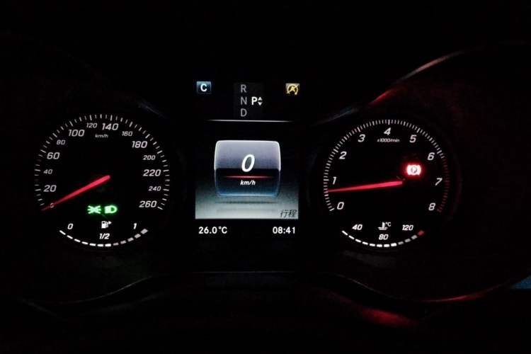 Used Mercedes-Benz GLC 2017 GLC 300 4MATIC Sport Edition Instrument Cluster