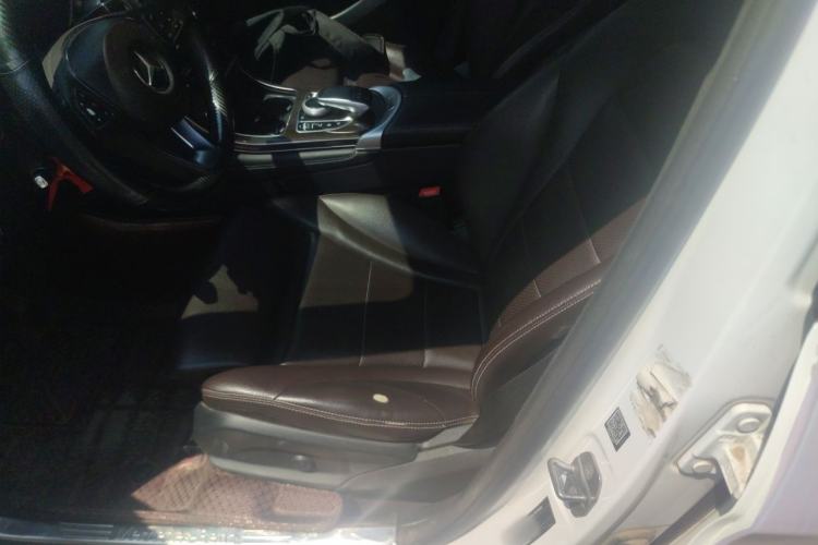 Used Mercedes-Benz GLC 2017 GLC 260 4MATIC Dynamic Edition Left Front Seat