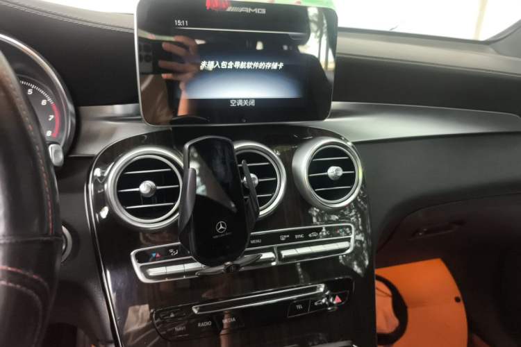 Used Mercedes-Benz GLC 2017 GLC 260 4MATIC Dynamic Edition Audio And AC Panel