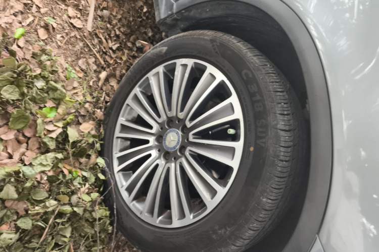 Used Mercedes-Benz GLC 2017 GLC 260 4MATIC Dynamic Edition Right Front Wheel Hub