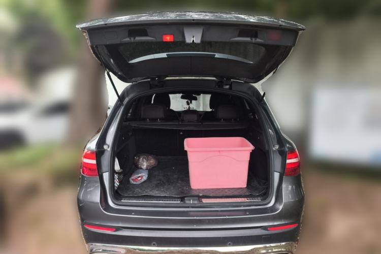 Used Mercedes-Benz GLC 2017 GLC 260 4MATIC Dynamic Edition Trunk
