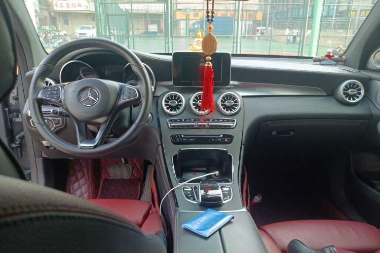 Used Mercedes-Benz GLC 2017 GLC 200 4MATIC Coupe SUV Center Console