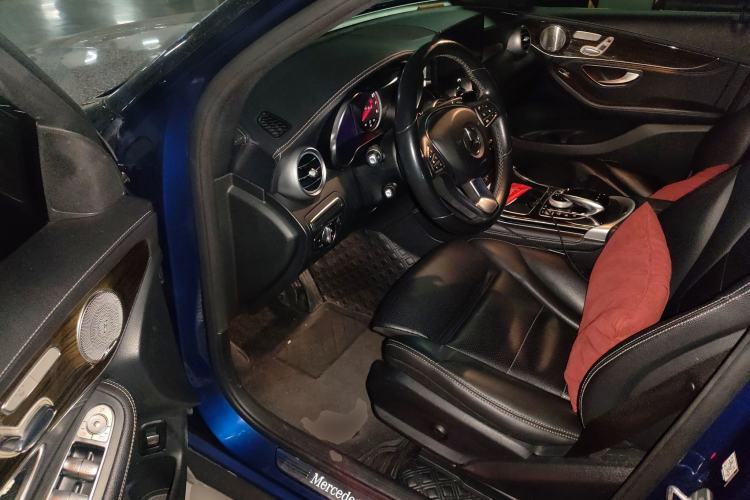 Used Mercedes-Benz GLC 2017 GLC 260 4MATIC Dynamic Edition Driver Seat