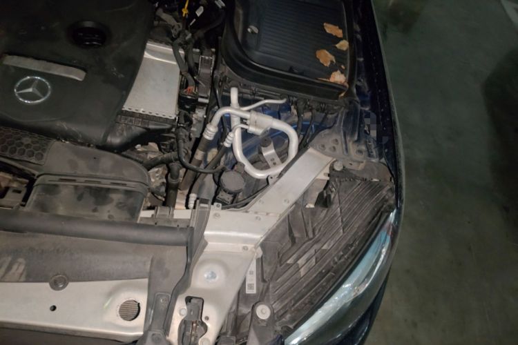 Used Mercedes-Benz GLC 2017 GLC 260 4MATIC Dynamic Edition Engine Bay Left