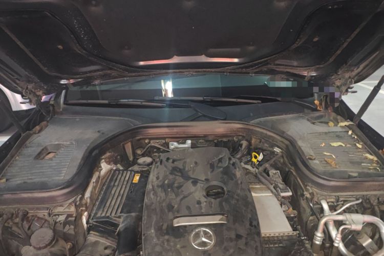 Used Mercedes-Benz GLC 2017 GLC 260 4MATIC Luxury Model Engine Bay