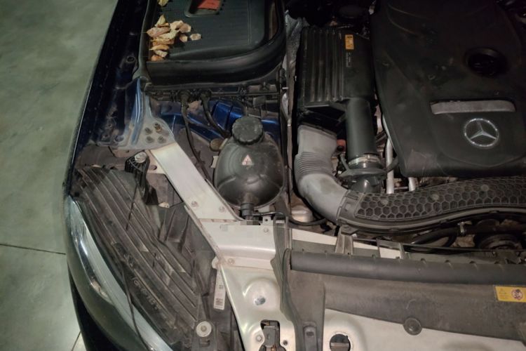 Used Mercedes-Benz GLC 2017 GLC 260 4MATIC Dynamic Edition Engine Bay Right