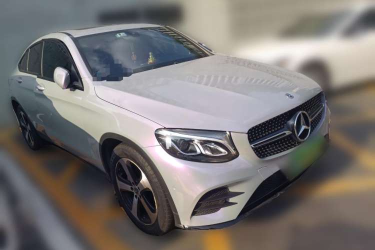 Used Mercedes-Benz GLC 2017 GLC 200 4MATIC Coupe SUV Front Right 45 Deg