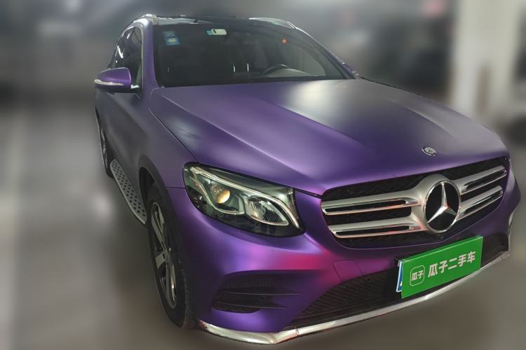 Used Mercedes-Benz GLC 2017 GLC 260 4MATIC Luxury Model Front Right 45 Deg