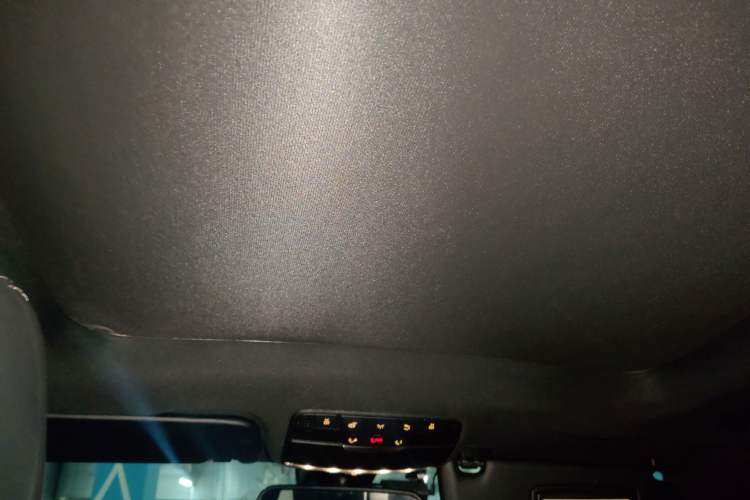 Used Mercedes-Benz GLC 2017 GLC 260 4MATIC Dynamic Edition Headliner