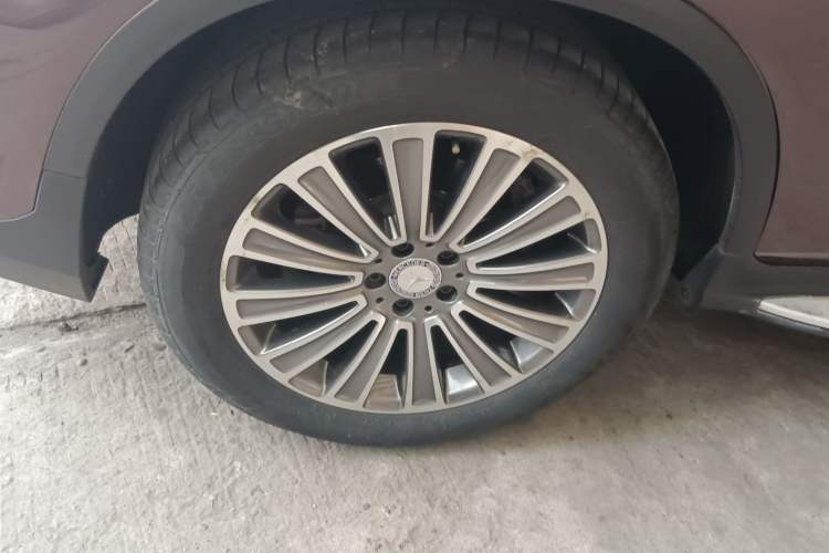 Used Mercedes-Benz GLC 2017 GLC 260 4MATIC Dynamic Edition Right Rear Wheel Hub
