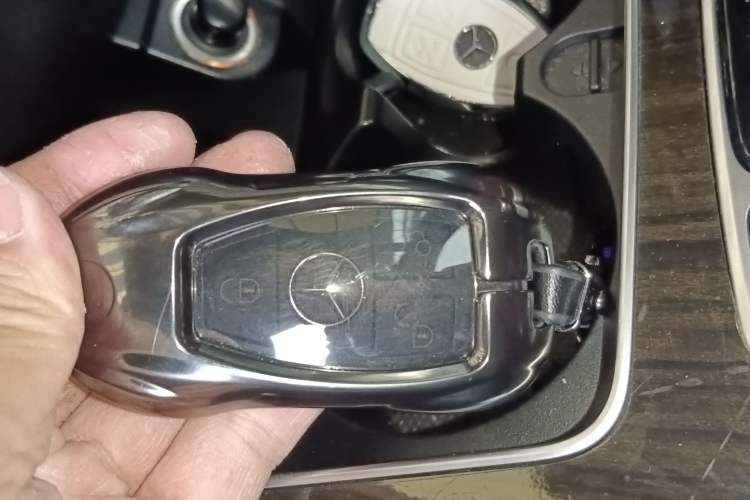 Used Mercedes-Benz GLC 2017 GLC 260 4MATIC Dynamic Edition Vehicle Key