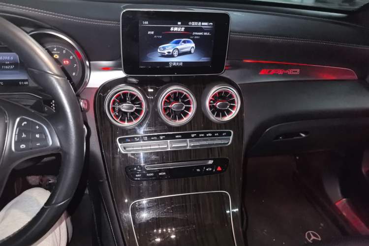 Used Mercedes-Benz GLC 2017 GLC 260 4MATIC Luxury Model Audio And AC Panel
