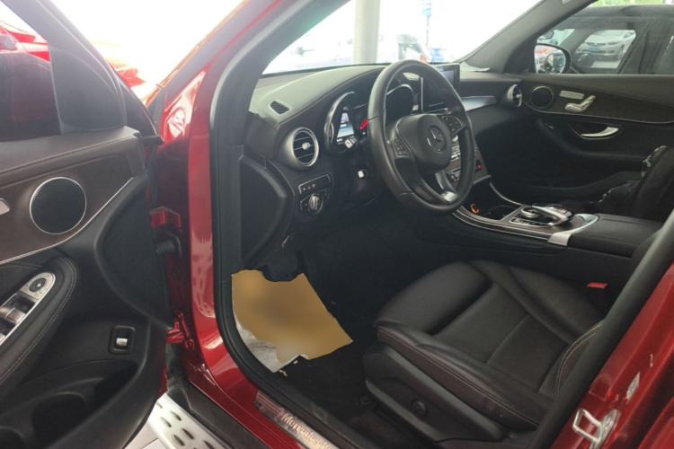Used Mercedes-Benz GLC 2017 GLC 300 4MATIC Sport Edition Driver Seat