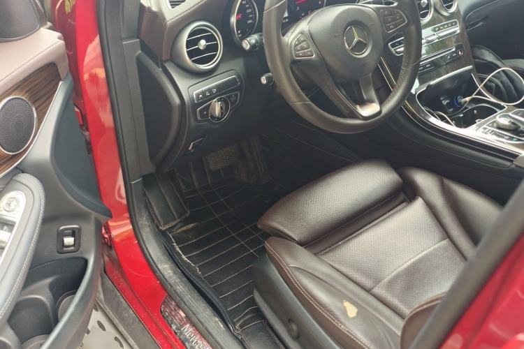Used Mercedes-Benz GLC 2017 GLC 260 4MATIC Luxury Model Driver Seat