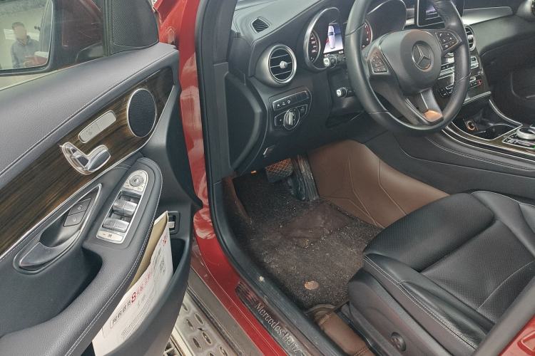 Used Mercedes-Benz GLC 2017 GLC 260 4MATIC Luxury Model Driver Seat