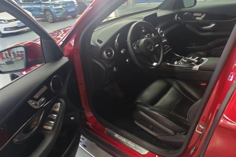 Used Mercedes-Benz GLC 2017 GLC 260 4MATIC Luxury Model Driver Seat