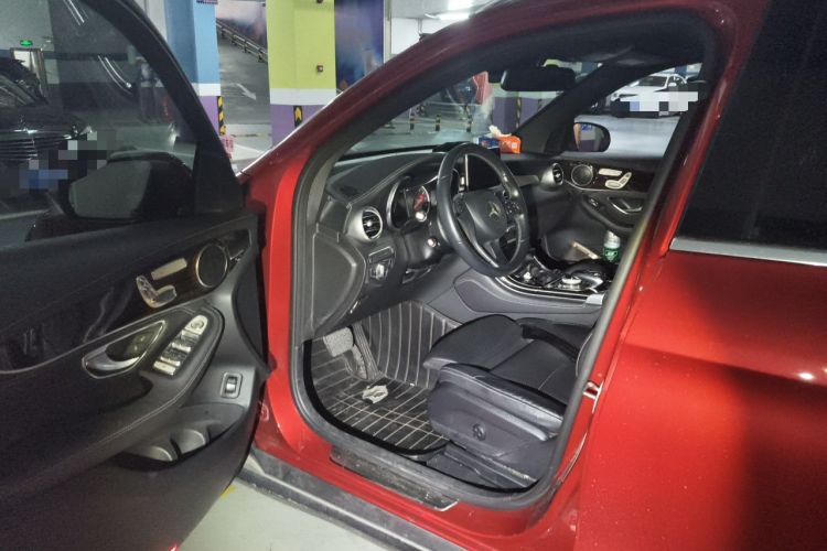 Used Mercedes-Benz GLC 2017 GLC 260 4MATIC Dynamic Edition Driver Seat