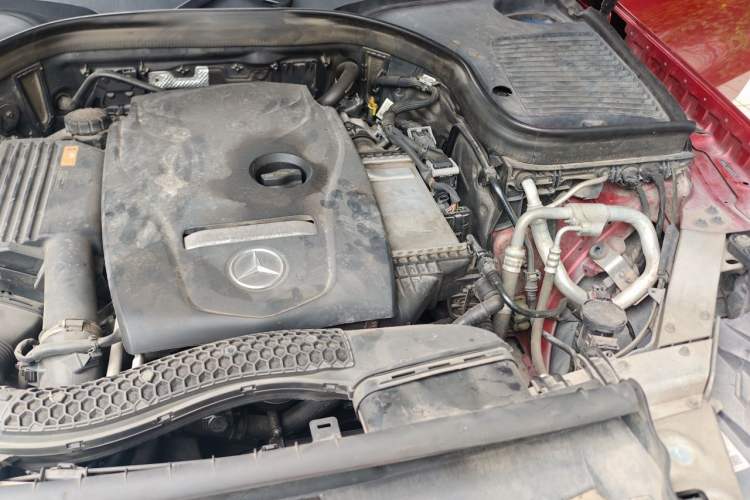 Used Mercedes-Benz GLC 2017 GLC 260 4MATIC Luxury Model Engine Bay Left