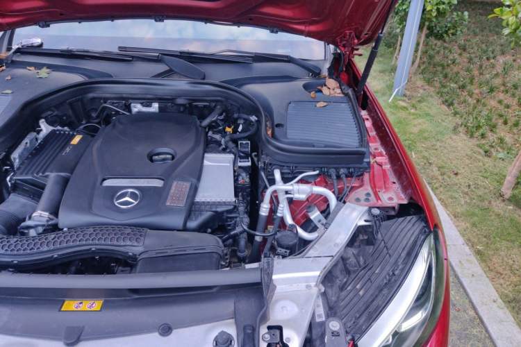 Used Mercedes-Benz GLC 2017 GLC 260 4MATIC Dynamic Edition Engine Bay Left