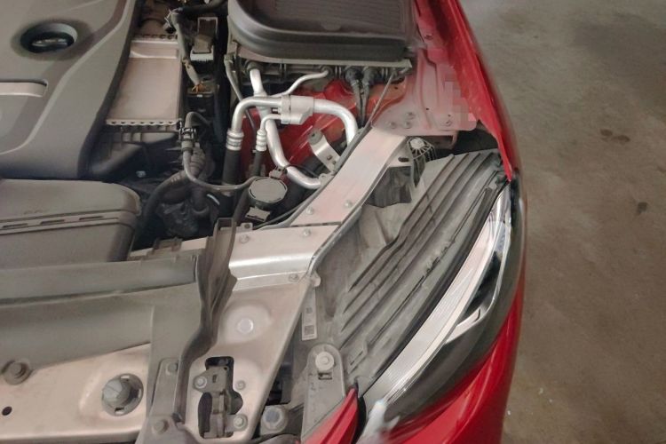 Used Mercedes-Benz GLC 2017 GLC 260 4MATIC Dynamic Edition Engine Bay Left