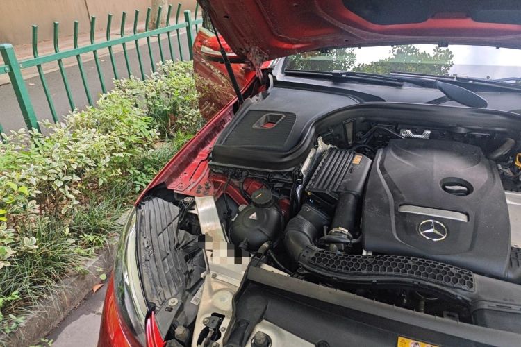 Used Mercedes-Benz GLC 2017 GLC 260 4MATIC Luxury Model Engine Bay Right