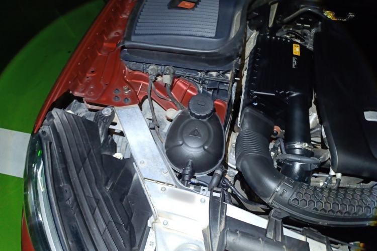 Used Mercedes-Benz GLC 2017 GLC 260 4MATIC Dynamic Edition Engine Bay Right