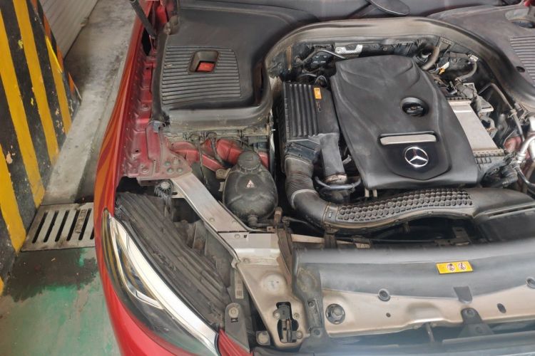 Used Mercedes-Benz GLC 2017 GLC 260 4MATIC Luxury Model Engine Bay Right